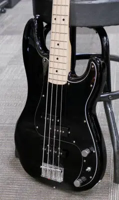 Squier - Affinity Series Precision Bass PJ, Maple Fingerboard - Black 2
